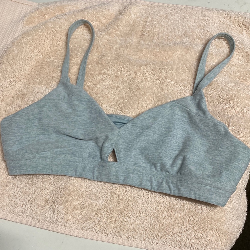 ALO Yoga Light Gray Strappy Bralette